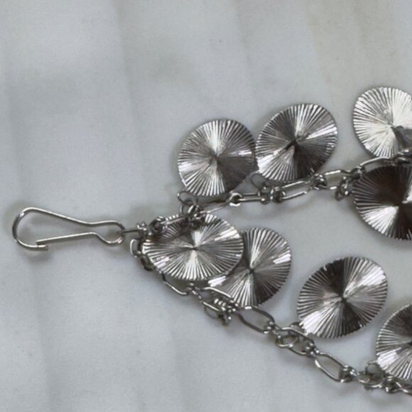 Vintage-Inspired Silver Chain Belly Dance Belt Dangling Discs Adjustable Fit - Picture 6 of 7